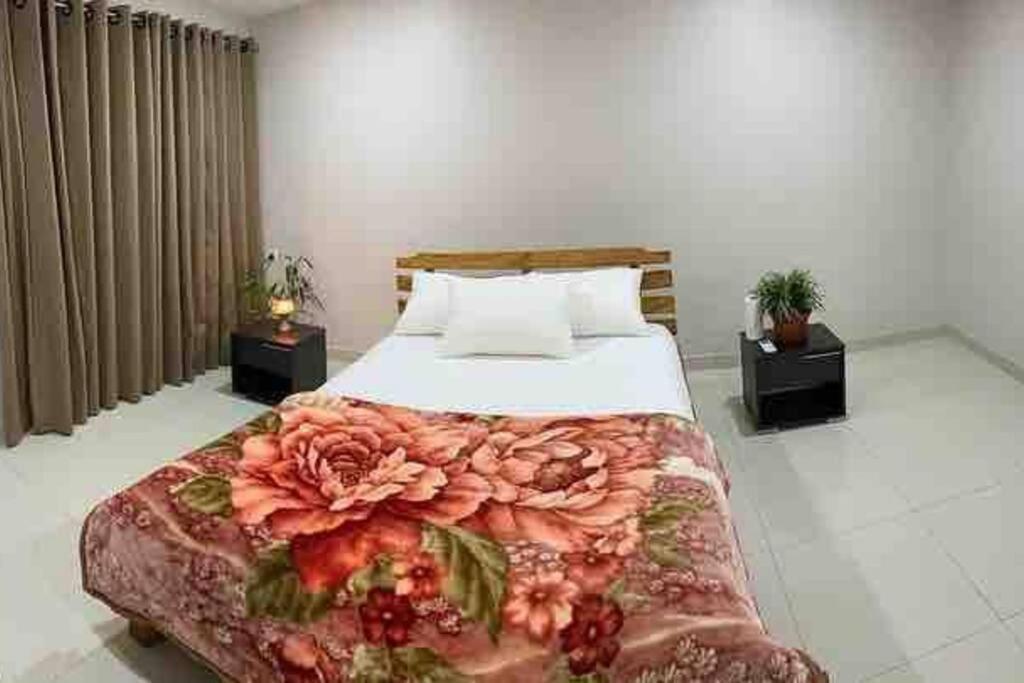 Lovely 4-Bedroom Holiday Home With Free Parking. Lautoka Exteriör bild