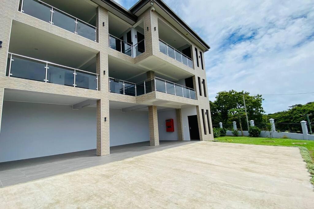 Lovely 4-Bedroom Holiday Home With Free Parking. Lautoka Exteriör bild