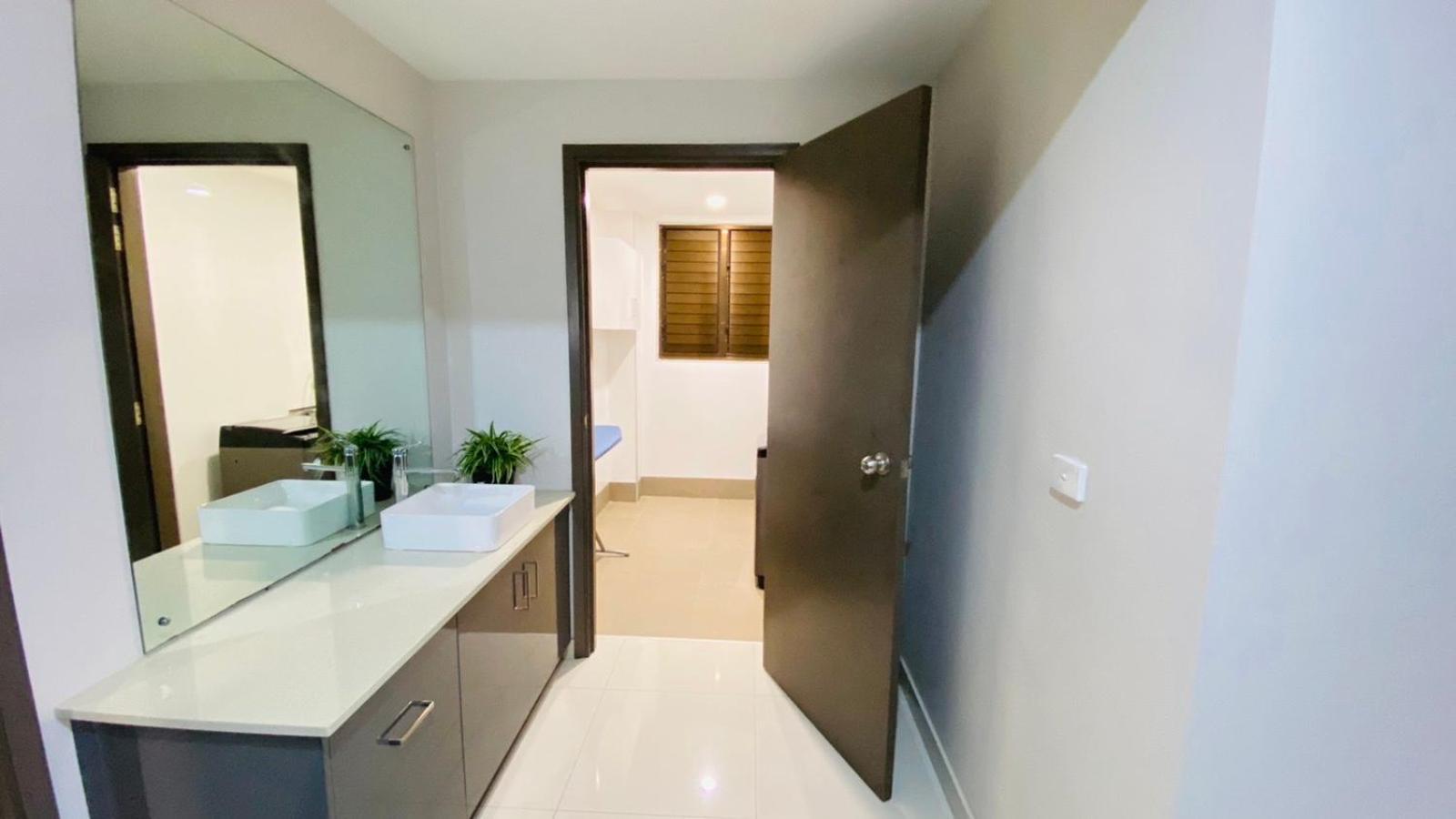 Lovely 4-Bedroom Holiday Home With Free Parking. Lautoka Exteriör bild